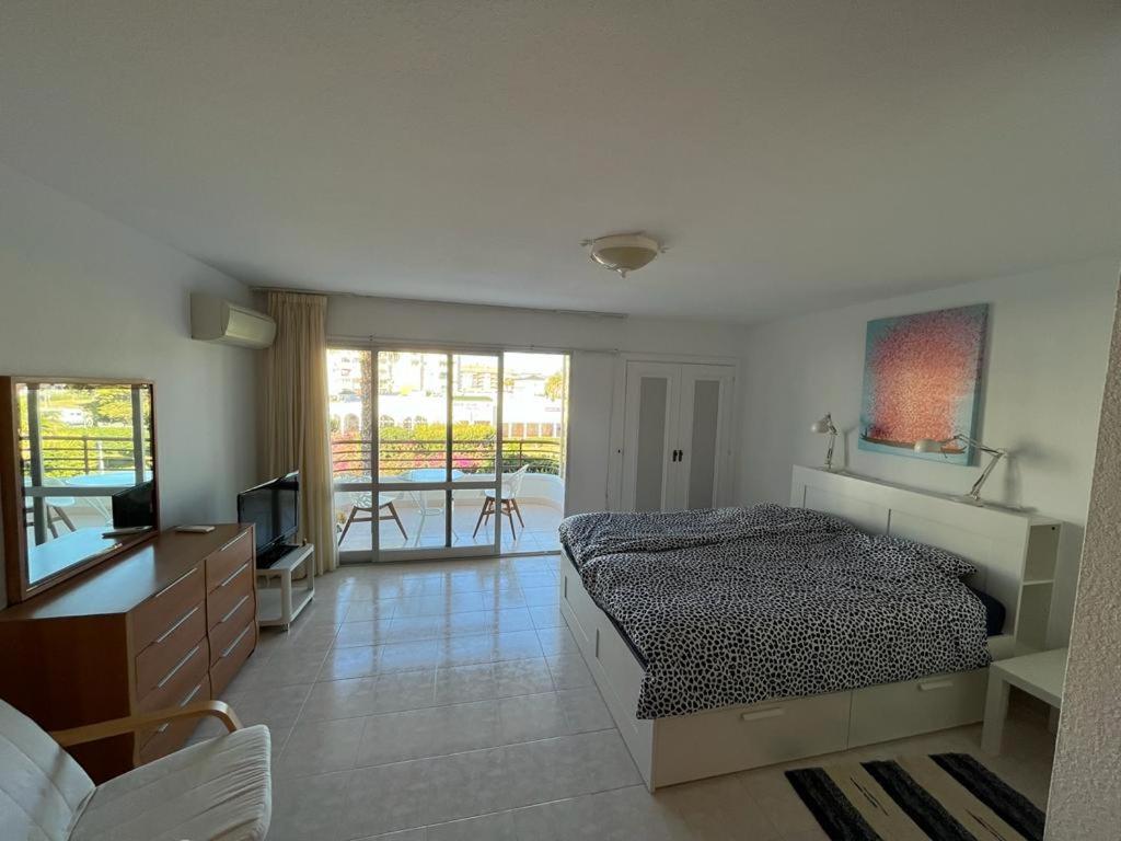 Apartament Playa Laguna, Laguna Beach, Costa *